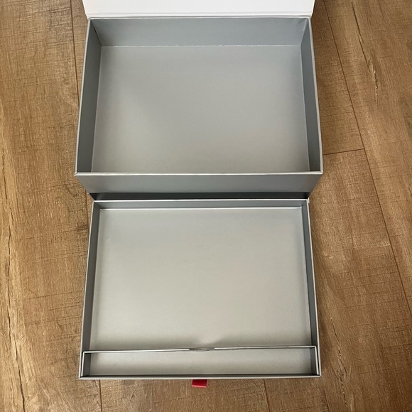 James Allen Empty Gift Box - Picture 6 of 6